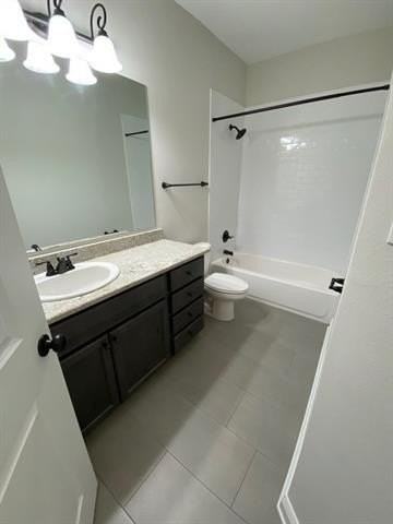 712 Heavens Dr #D - Photo 3 of 17