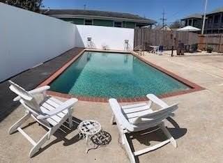 738 Mazant St - Photo 3 of 17