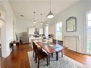738 Mazant St - Photo 5 of 17