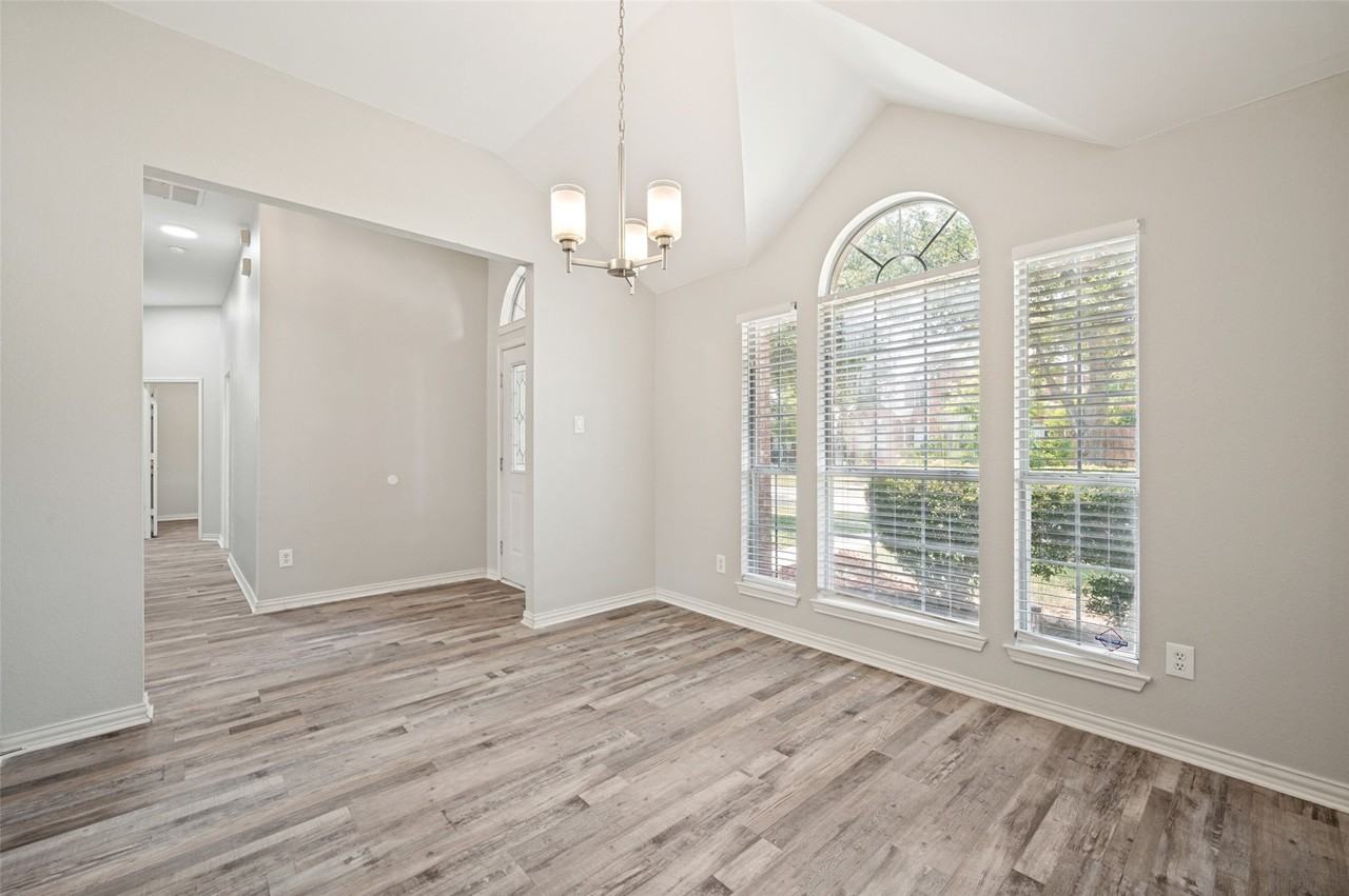 5104 Baton Rouge Blvd - Photo 3 of 12