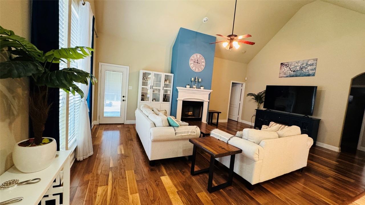 8105 Winter Falls Trl - Photo 4 of 12