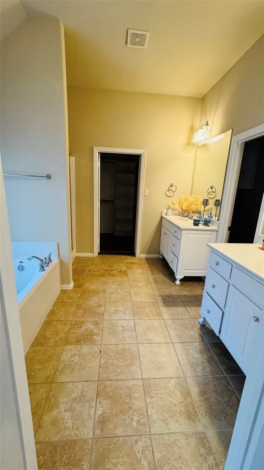 8105 Winter Falls Trl - Photo 5 of 12