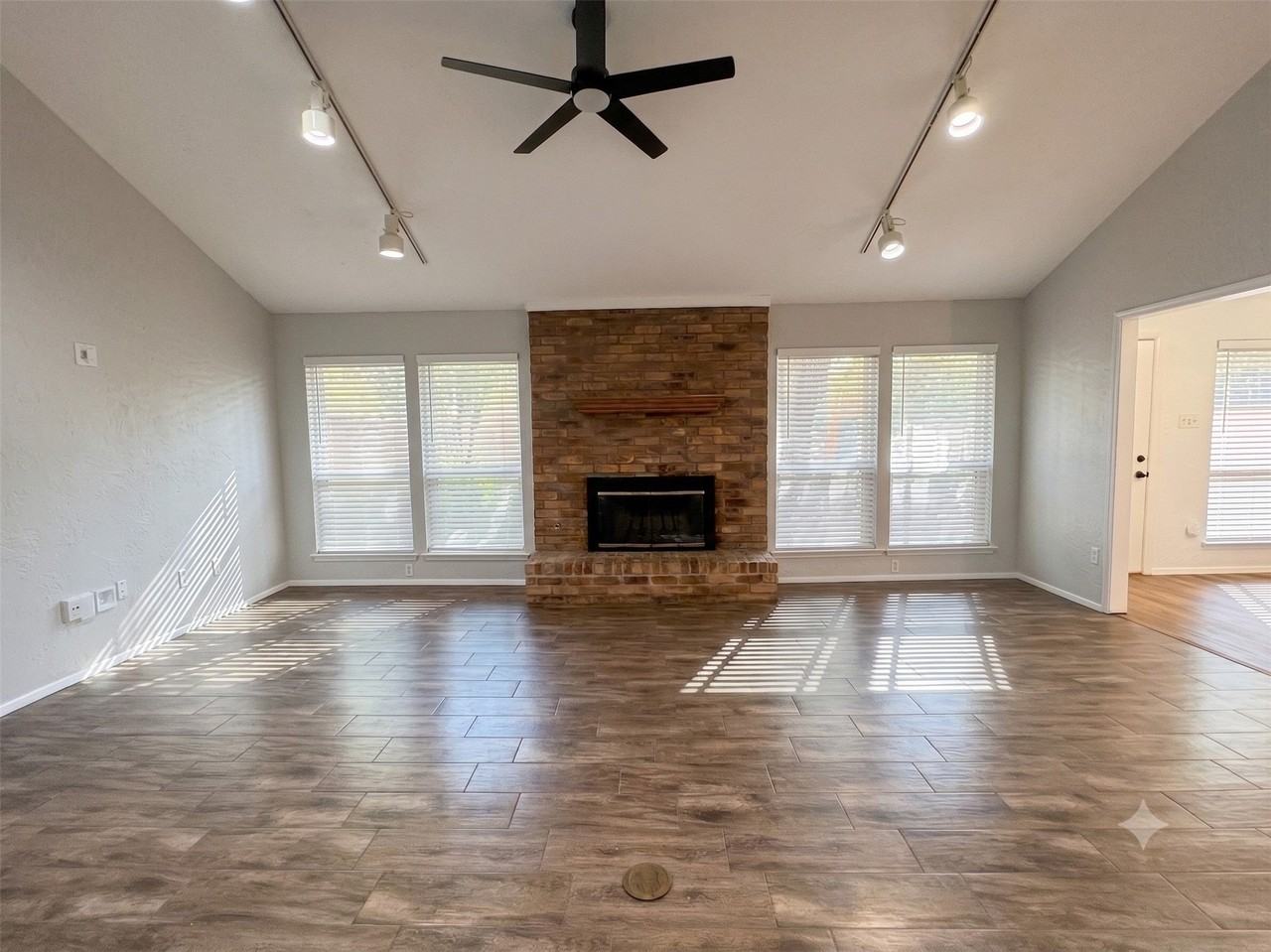 3302 Tranquility Dr - Photo 2 of 20