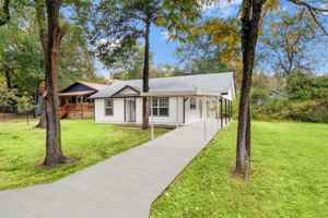 featured image of 521 Hilltop Dr
