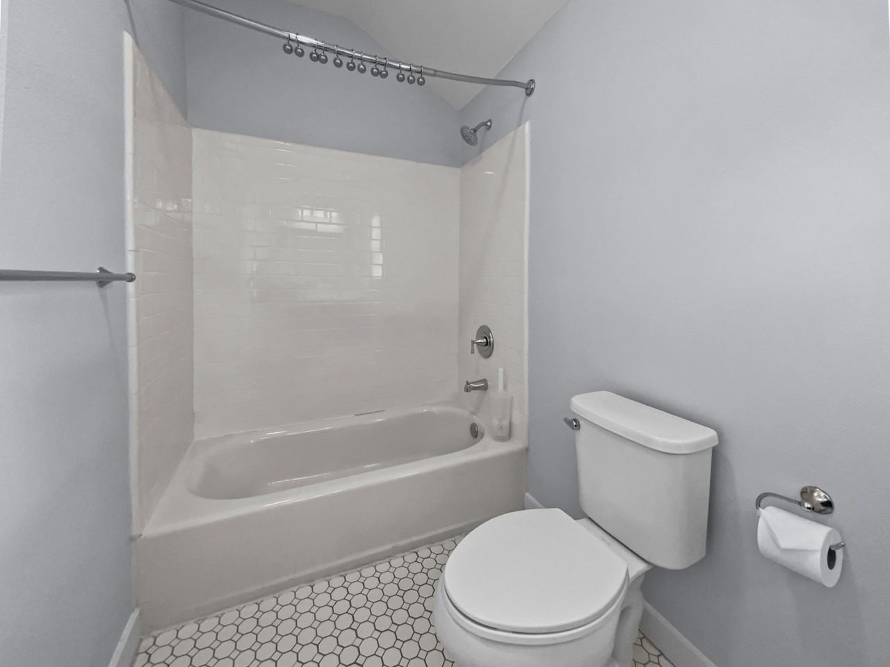 815 Stonecrest Rd - Photo 7 of 17