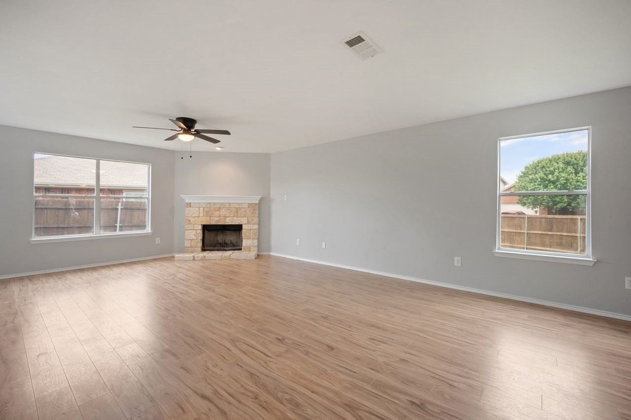128 Hancock St - Photo 6 of 21