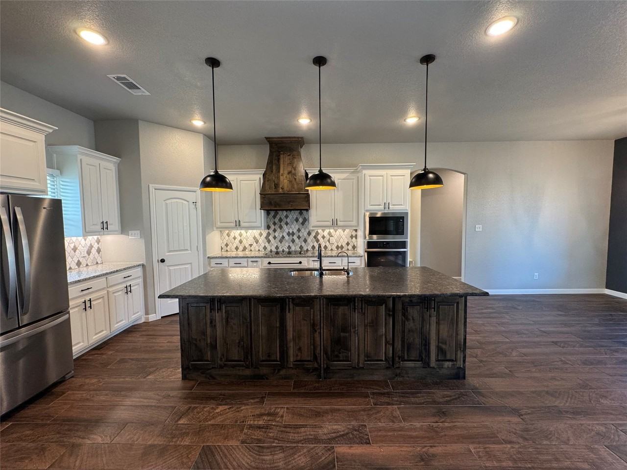 499 Christian Way - Photo 7 of 40