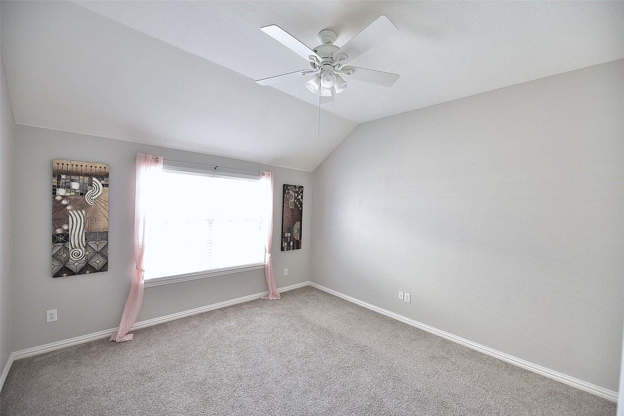 1125 Waterford Way - Photo 6 of 23