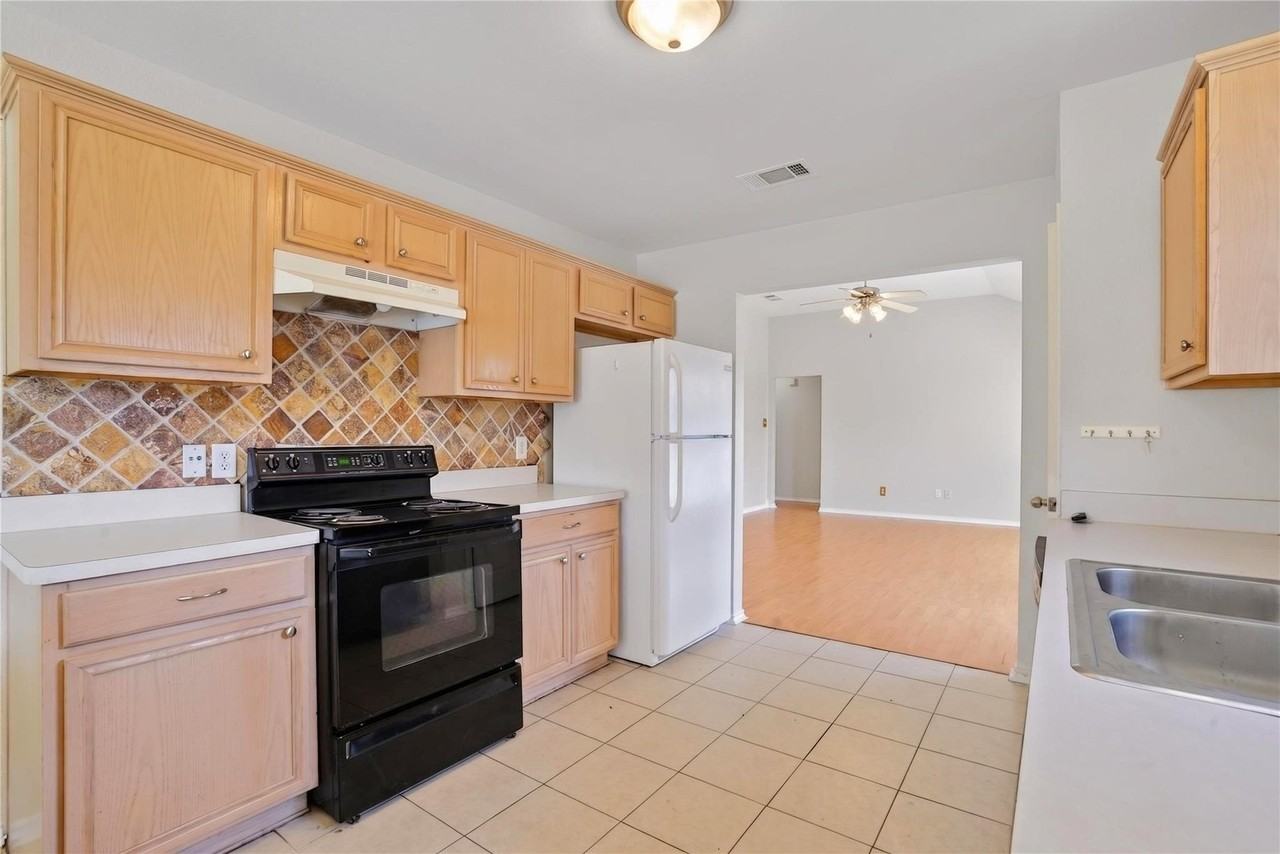 116 Meadow View Ln - Photo 6 of 20