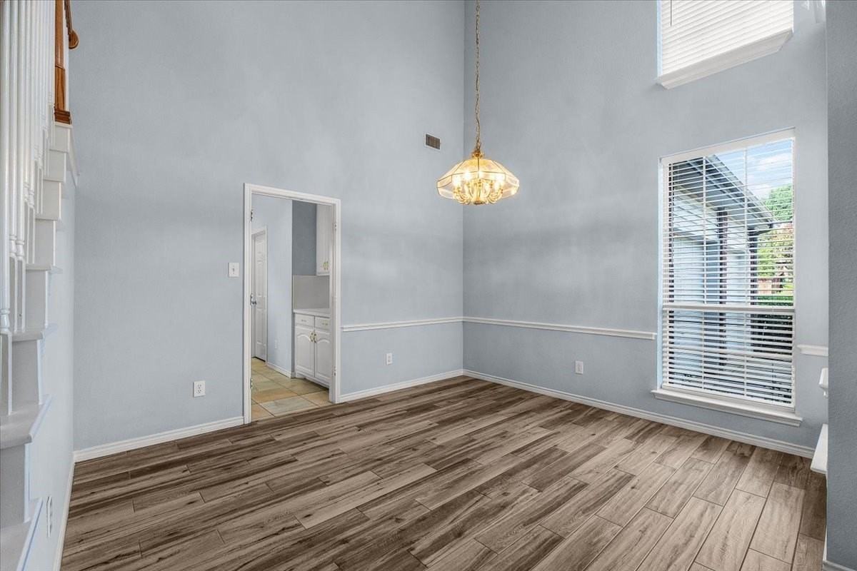 1000 Becker Dr - Photo 5 of 30