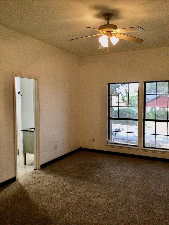 4106 Sunday Hill Dr - Photo 4 of 10