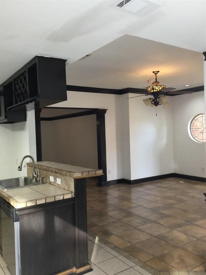 4106 Sunday Hill Dr - Photo 6 of 10