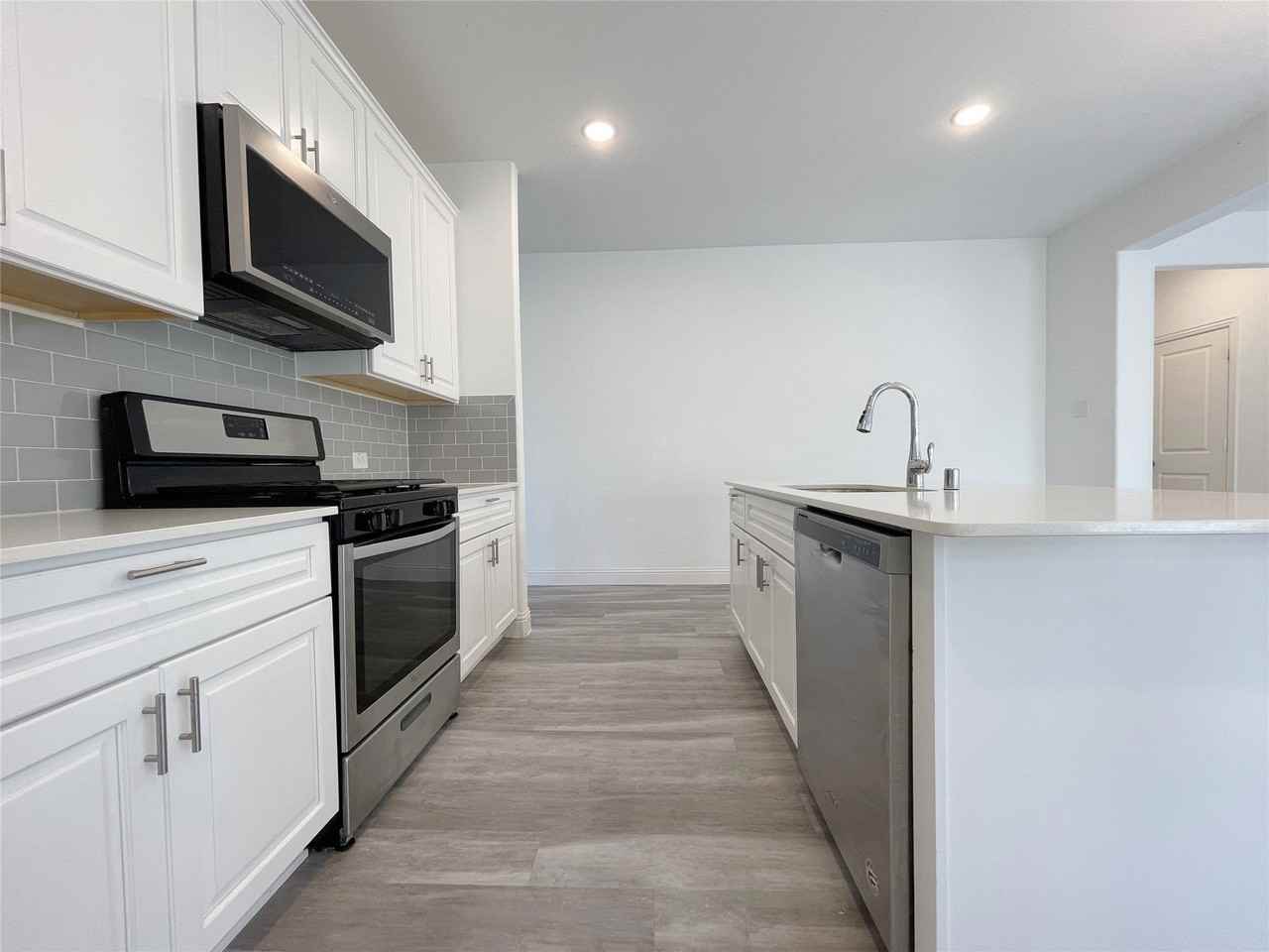 435 Tommie Lillian Ln - Photo 5 of 24