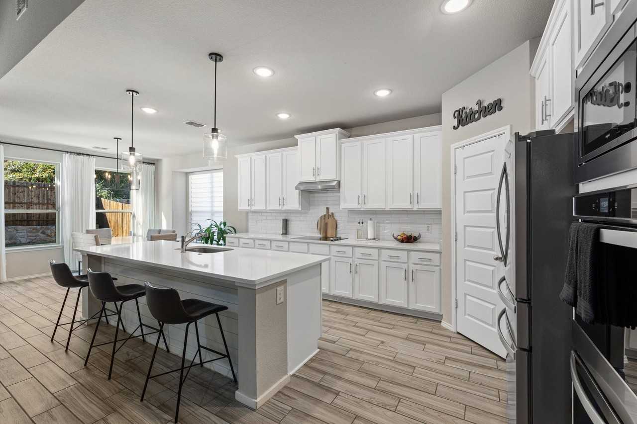 3512 Harbour Mist Trl - Photo 7 of 32