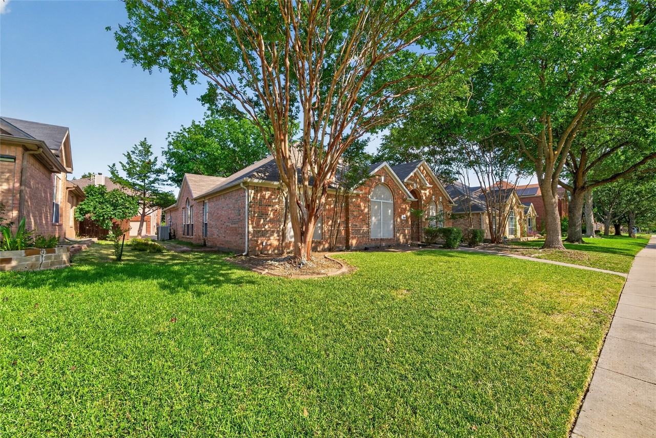 7008 Jasper Dr - Photo 3 of 35