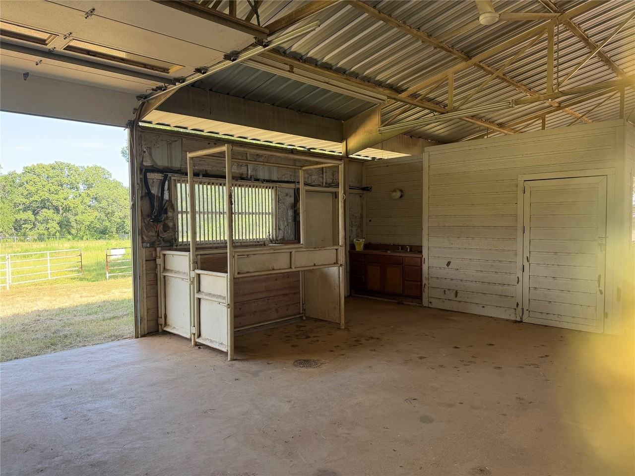 950 Sanders Rd - Photo 4 of 14