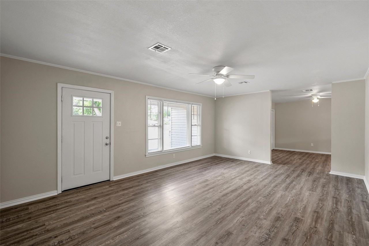609 N Norma Dr - Photo 3 of 27