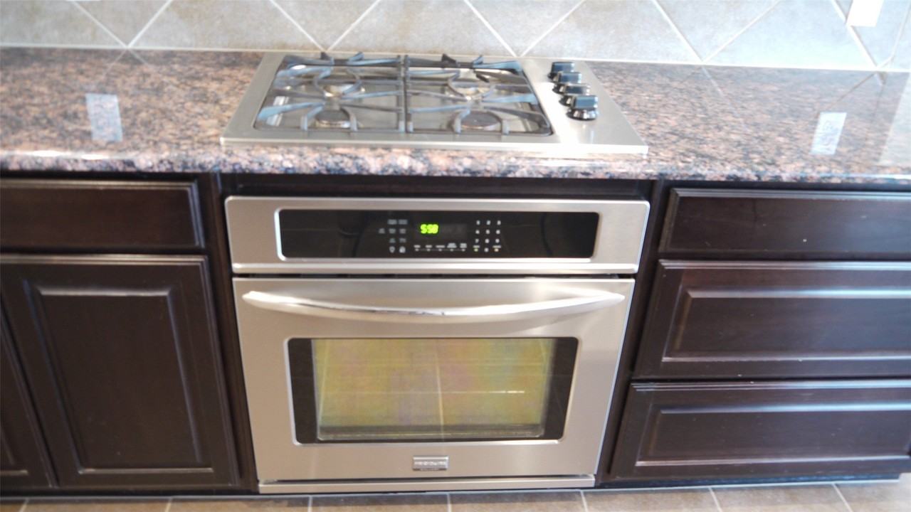 4660 Perthshire Ct - Photo 6 of 19