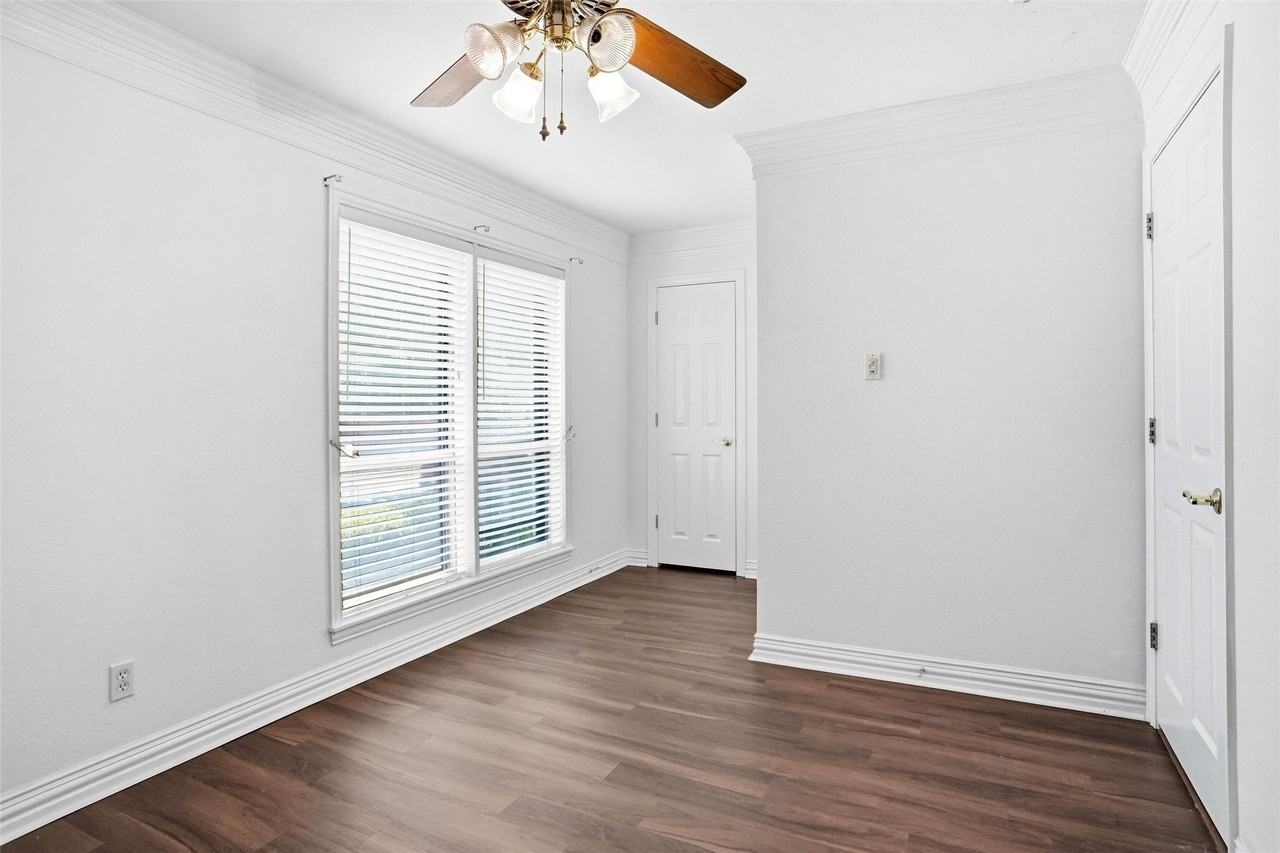 1812 Kynette Dr - Photo 2 of 19