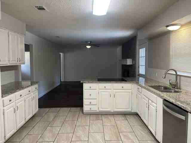 2232 Shady Brook Dr - Photo 7 of 27