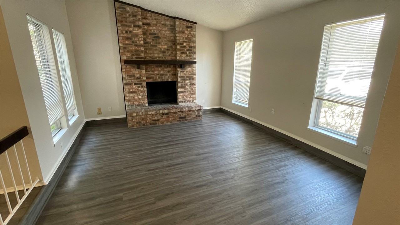 3201 Willow Bnd - Photo 5 of 26