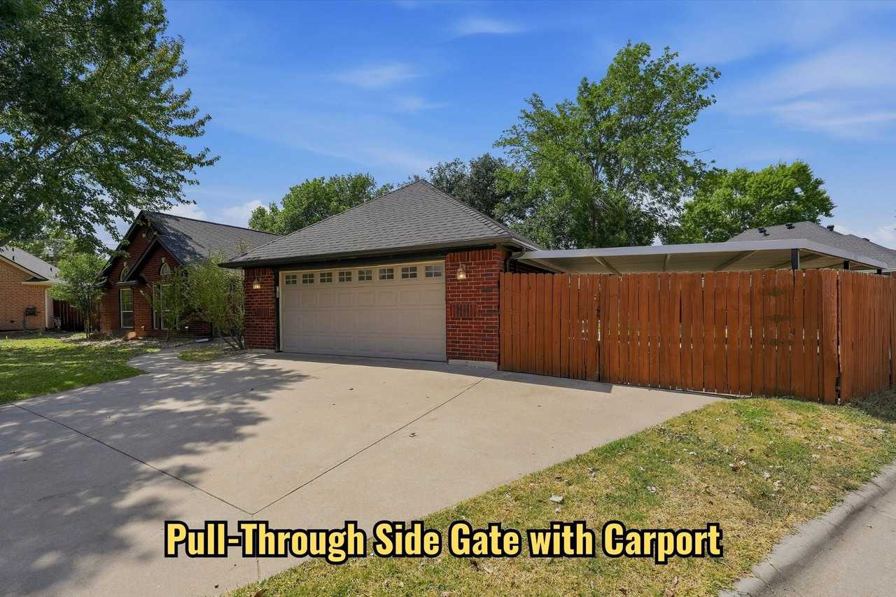 1801 Callender Hill Rd - Photo 3 of 40