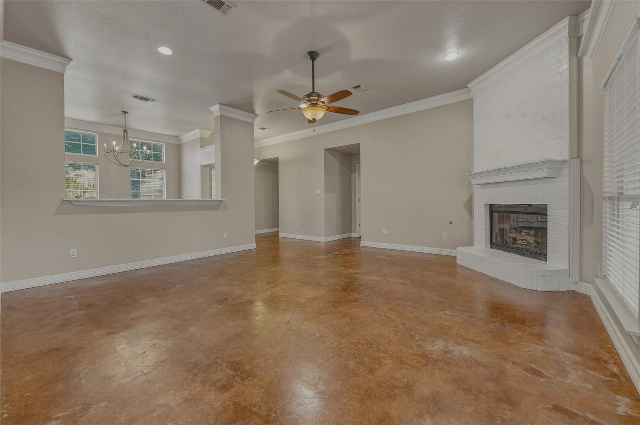 1801 Callender Hill Rd - Photo 5 of 40
