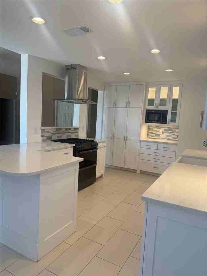 1325 Gatewood Dr - Photo 6 of 10