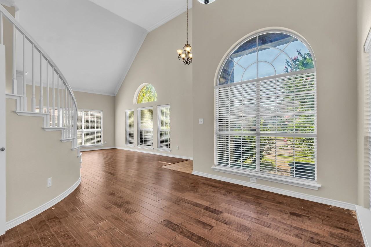 8613 Mill Creek Rd - Photo 5 of 26