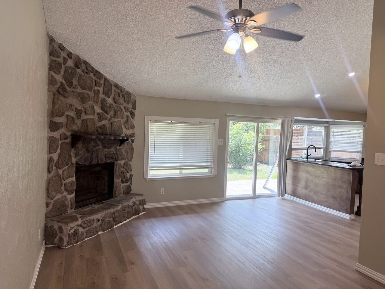 2104 Sunrise Trl - Photo 6 of 27