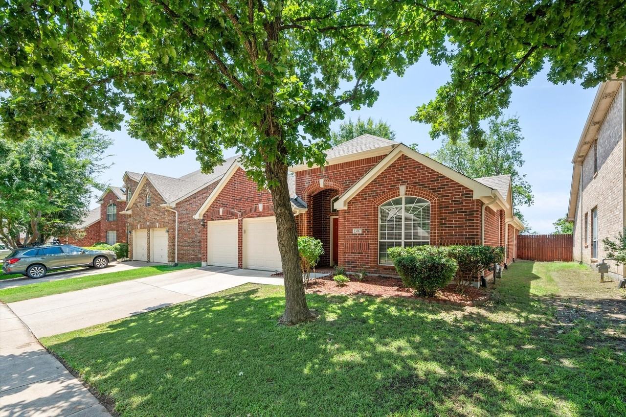 3517 Arbor Creek Ln - Photo 2 of 40