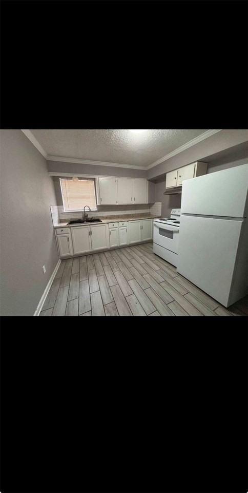 4114 Cherokee St - Photo 2 of 8