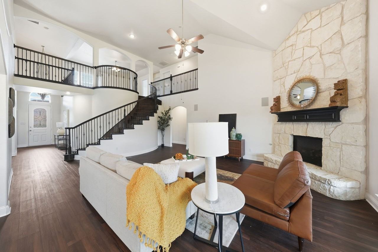 1824 Silvery Canoe Way - Photo 6 of 32