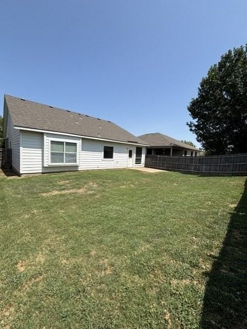 661 Rosario Ln - Photo 4 of 18