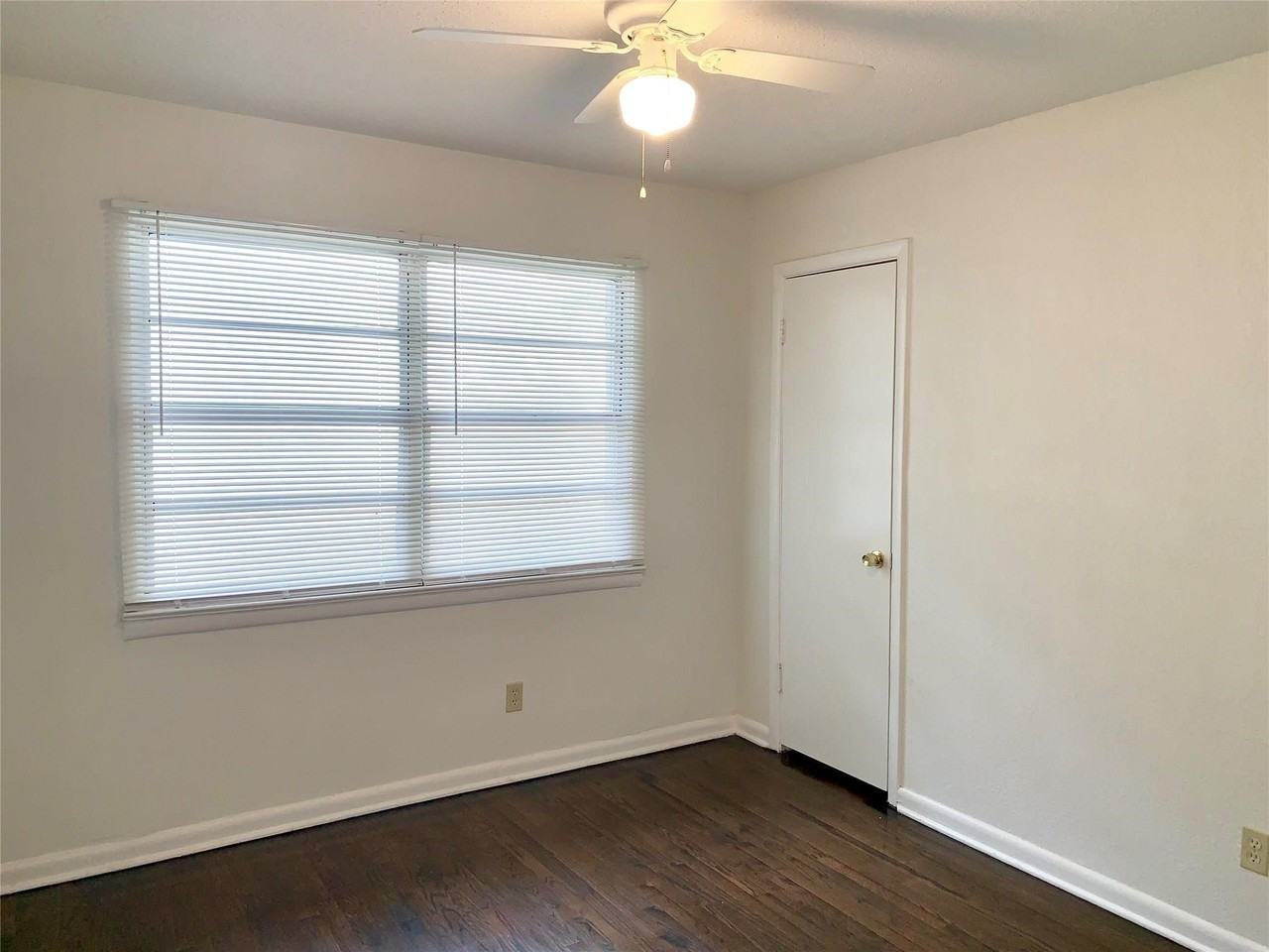 1701 Longview St - Photo 6 of 10