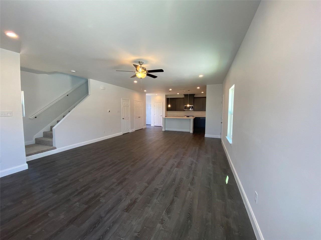 3025 Barling St - Photo 6 of 12