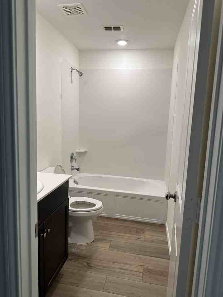 5705 Manarchos Ln - Photo 7 of 27