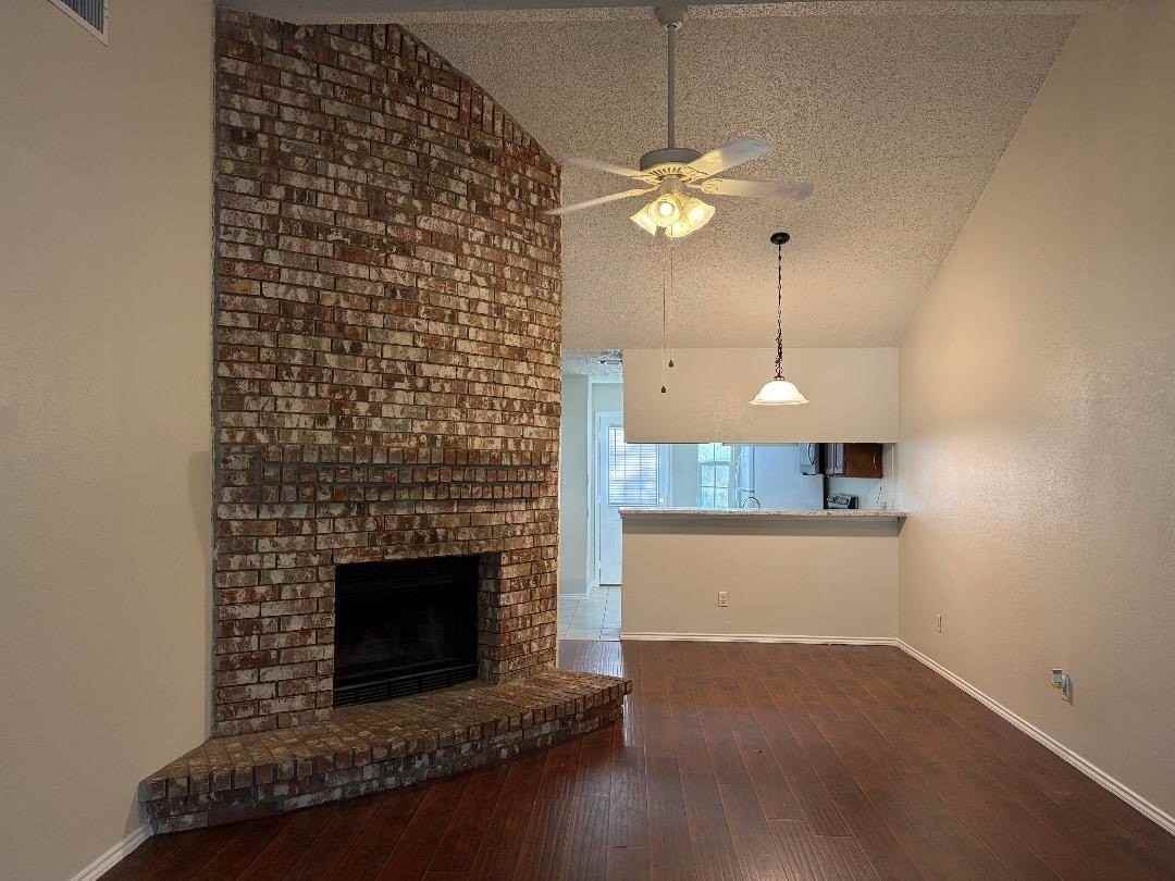 2909 Kathleen Ln - Photo 3 of 14