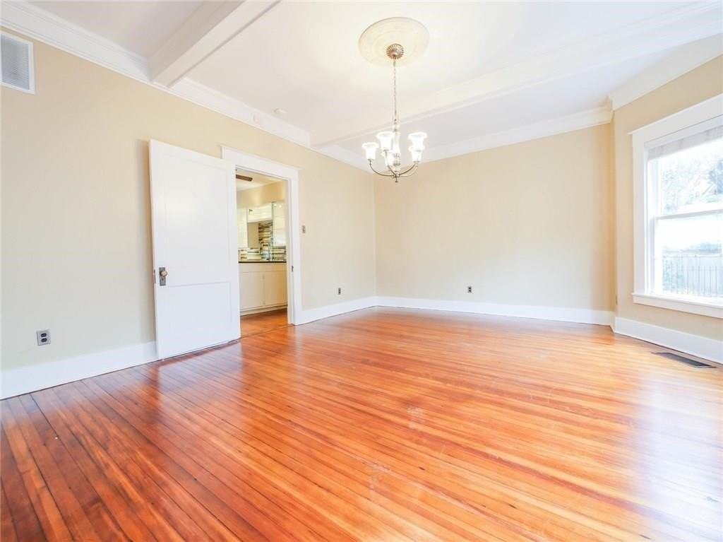 4616 Swiss Ave - Photo 5 of 16