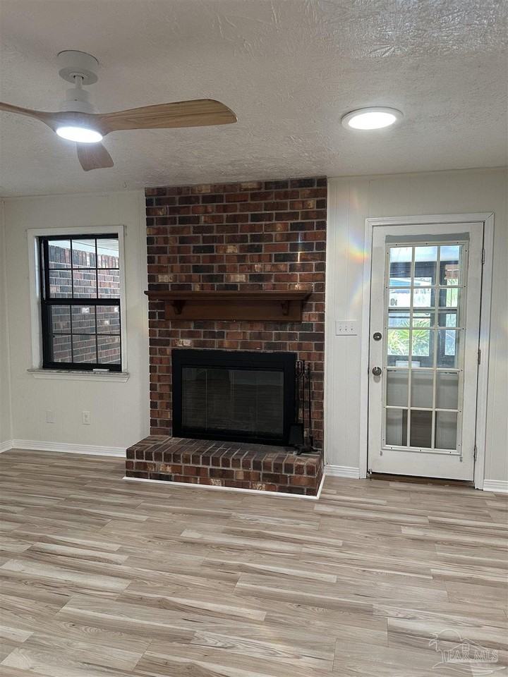 518 Chanterelle Ct - Photo 3 of 32