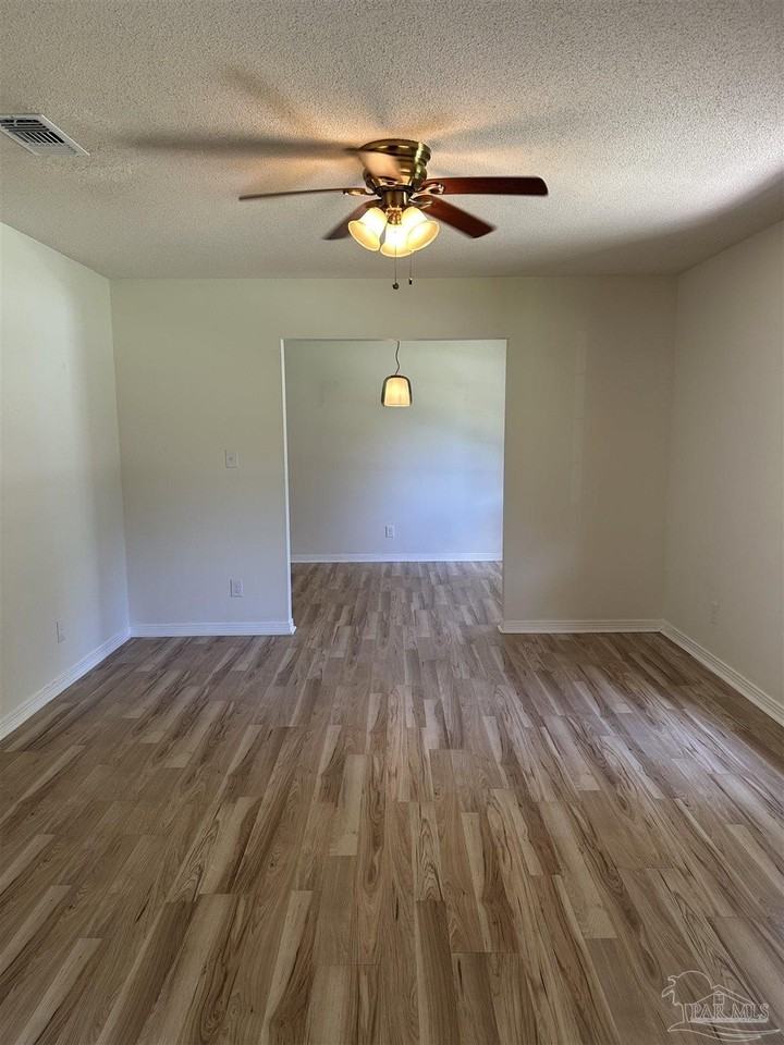 518 Chanterelle Ct - Photo 4 of 32