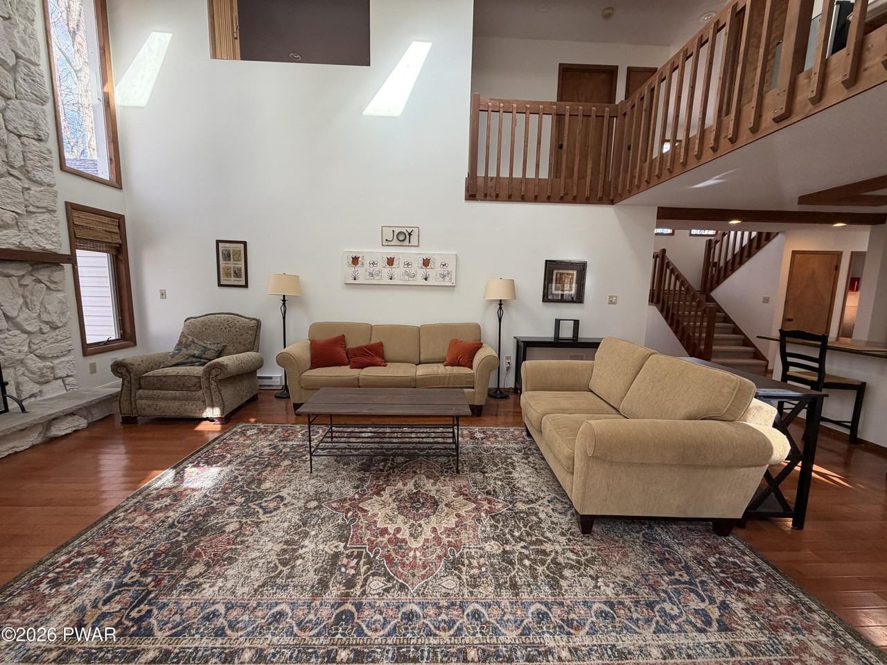 811 Paddock Ct - Photo 6 of 45