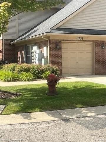 11758 Farmington Rd - Photo 2 of 13