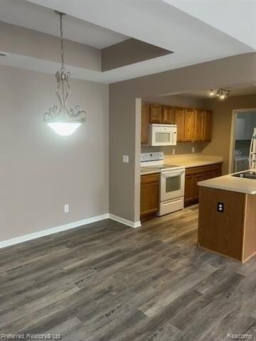 11758 Farmington Rd - Photo 6 of 13