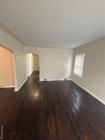 15909 Lauder St - Photo 4 of 16