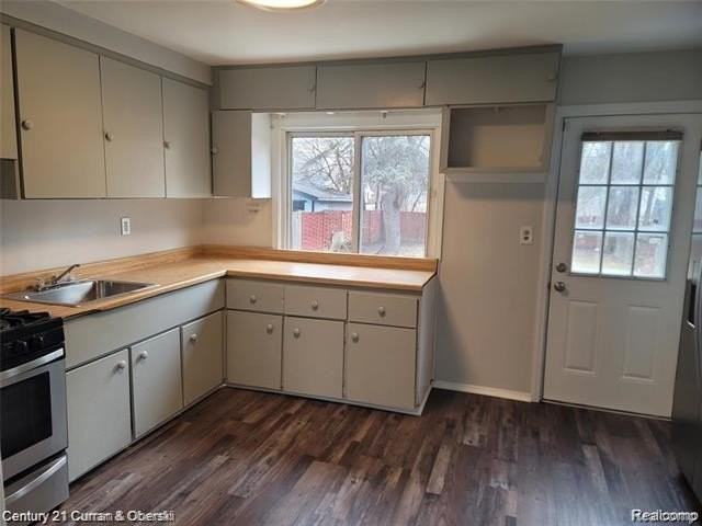 25906 Lehigh St - Photo 2 of 9