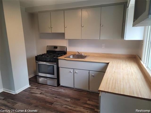25906 Lehigh St - Photo 3 of 9