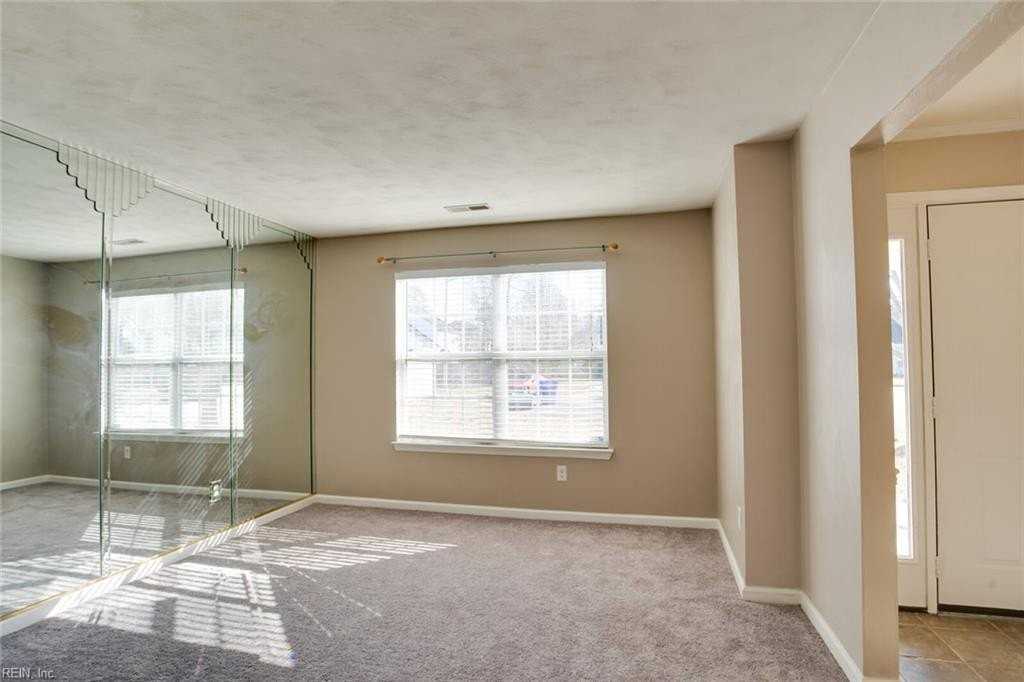 2105 King St - Photo 3 of 24
