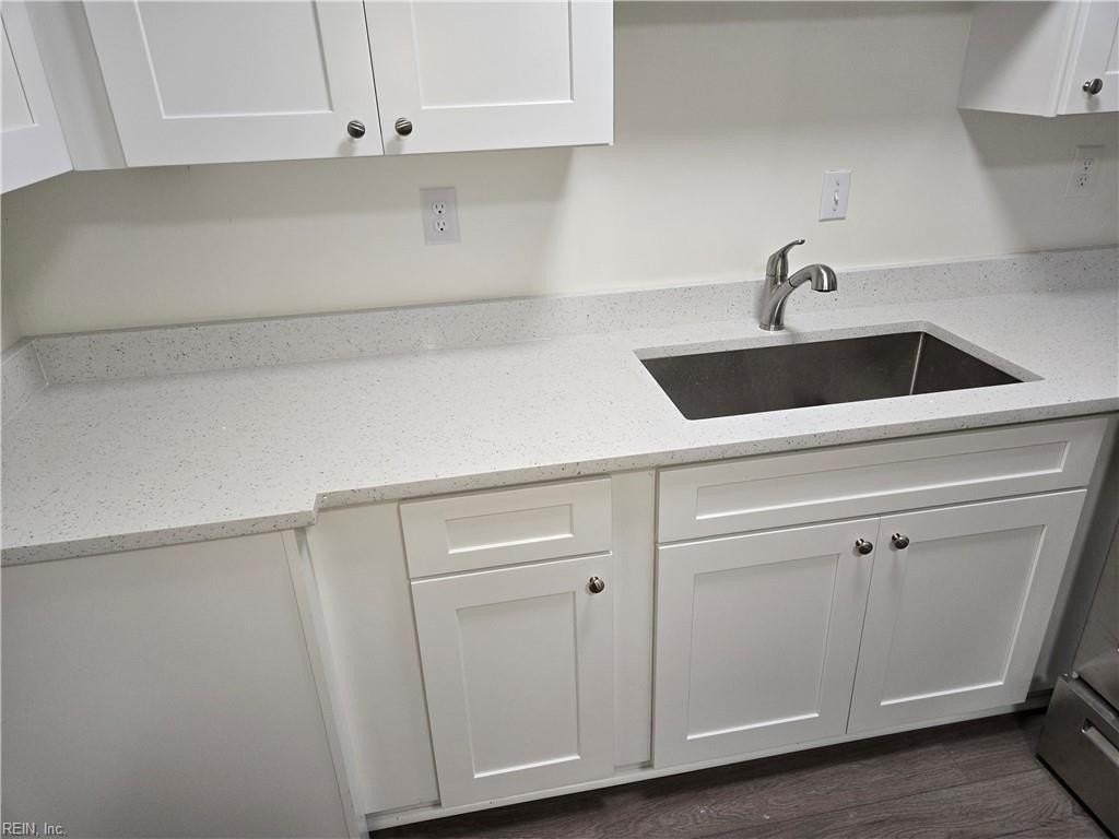 1575 Aspin St #1 - Photo 3 of 9