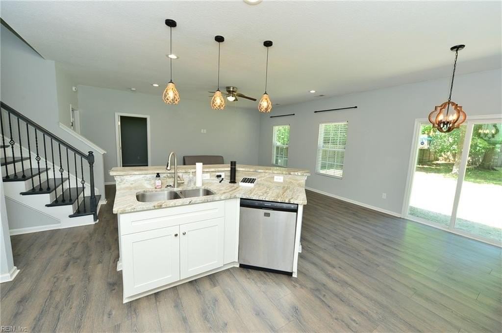 4219 Helen St - Photo 7 of 24